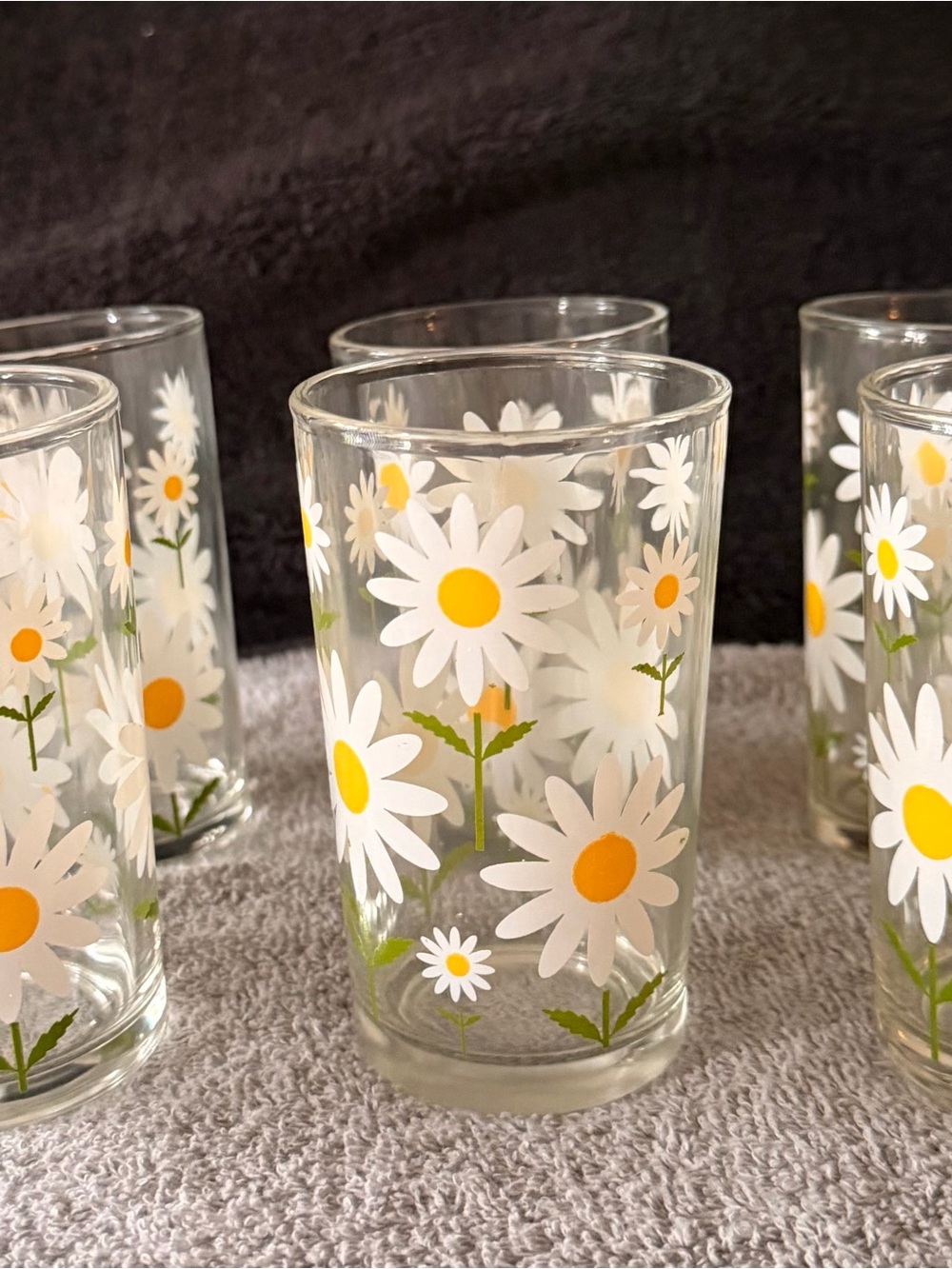 Vintage White Daisy 🌼 glasses.
